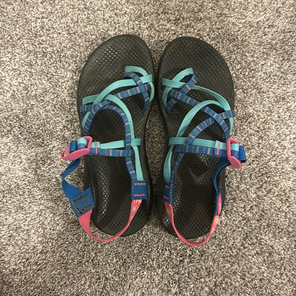 Like new chaos - size 9